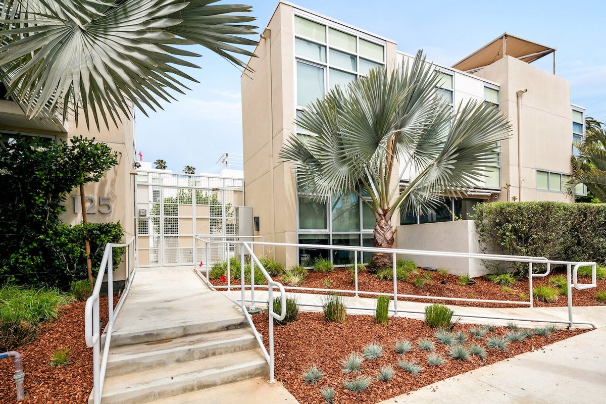 Entry walkway of 125 Pacific St #1, a Los Angeles property represented by Jeff Wong